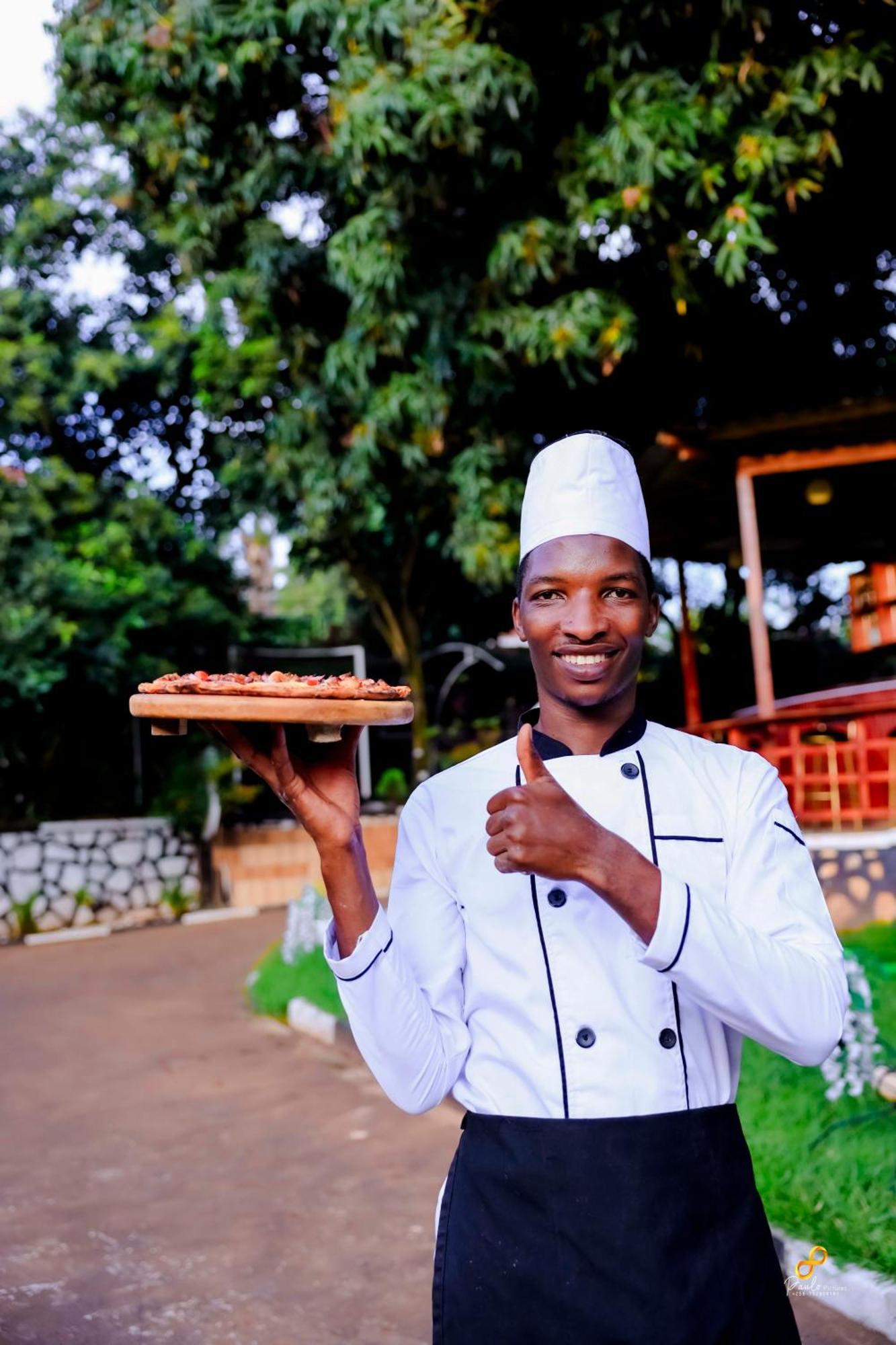 Golden Court Hotel Kampala Ngoại thất bức ảnh